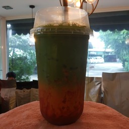 ชาไทยชาเขียวสตอเบอรี่