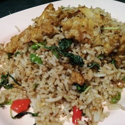 ข้าวคลุกกระเพราไข่เจียวเจ