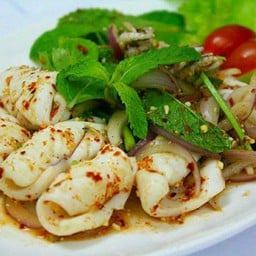 ยำปลาหมึก