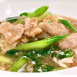 ราดหน้าหมูธรรมดา