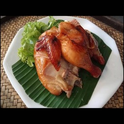 ไก่ย่างหนึ่งตัว