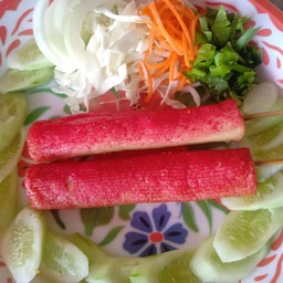 โฟล์คโฟนลูกชิ้นทอดยำ