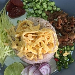 ข้าวคลุกกะปิ