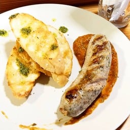 ไส้กรอกโฮมเมด โทเมโท่ซอสดี๊