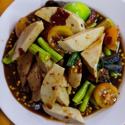 ยำร้าหมูยอ