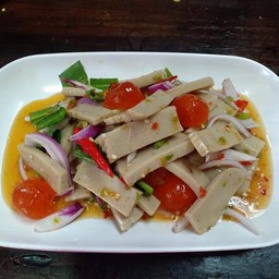 ยำไข่แดงหมูยอ