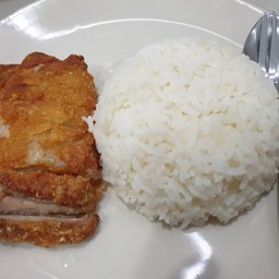 ข้าวไก่ทอดน้ำจิ้มไก่