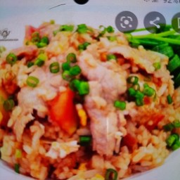 ข้าวผัดหมู