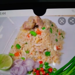 ข้าวผัดปลาเค็ม