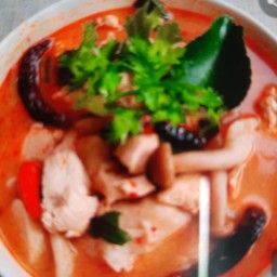 ต้มยำไก่น้ำข้น
