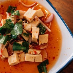 ยำหมูยอห่อใบตอง