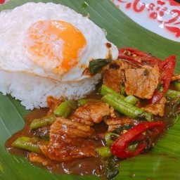 เครื่องแกงหมู+ไข่ดาว