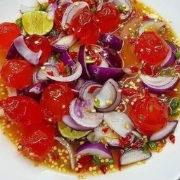 ยำไข่แดงเค็ม