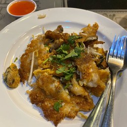 รุ่นพี่ Chill Our Cafe&Restaurant