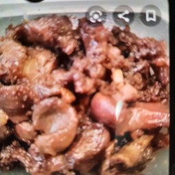 เครื่องในไก่กระเทียมเป็นกับข้าว