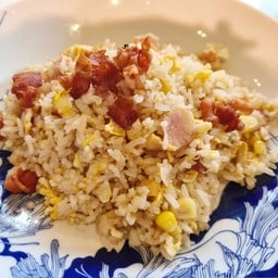 ข้าวผัดเบคอนข้าวโพด