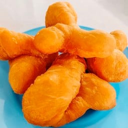 ปาท่องโก๋