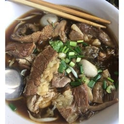 ฝัดฟา บะหมี่เนื้อตุ๋น