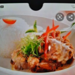 พะแนงกุ้งราดข้าว