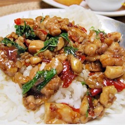 ข้าว กะเพราไก่