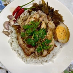 เจ้แป้น อิ่มอร่อย ตลาดหัวรอ