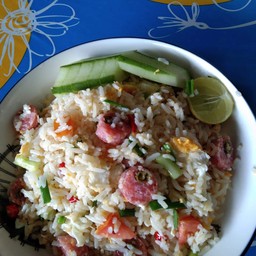 ข้าวผัดแหนมหมู