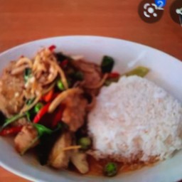 ผัดฉ่าปลากะพงราดข้าว
