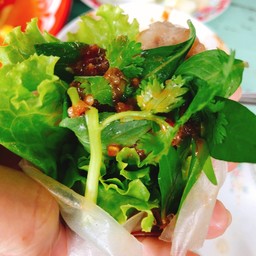 แหนมเนือง