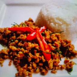 คั่วกลิ้งหมูราดข้าว