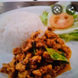 คั่วกลิ้งไก่ราดข้าว