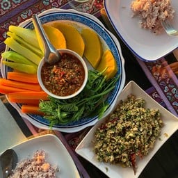 น้ำพริกมะเขือเทศ ลาบหมู