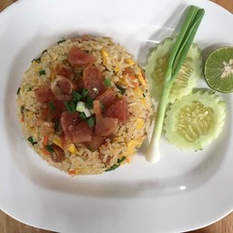 ข้าวผัดแหนม