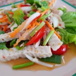 ยำหมูยอ