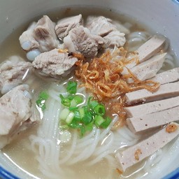 ก๋วยจั๊บญวน