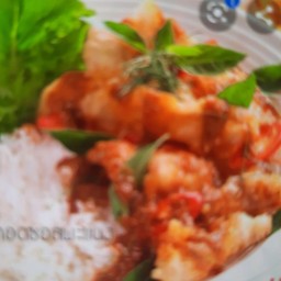 พะแนงหมูกรอบราดข้าว