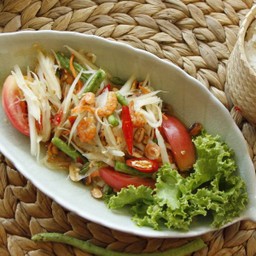Thai Style Papaya Salad ส้มตำไทย