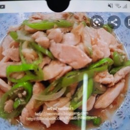 ผัดพริกหยวกไก่เป็นกับข้าว