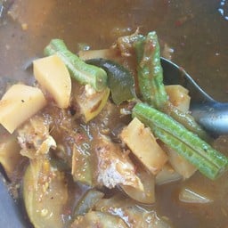 ร้านพี่แก้ว ข้าวแกงปักษ์ใต้