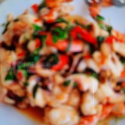 กะเพราทะเลรวมมิตร กับข้าว
