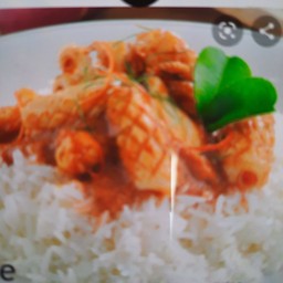 พะแนงปลาหมึกราดข้าว