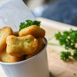 [อร่อยซ่ากับโค้ก] นักเก็ตไก่ +  โค้ก ออริจินัล (ขวด)