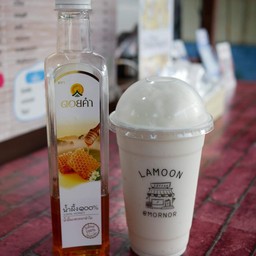 นมสดน้ำผึ้ง