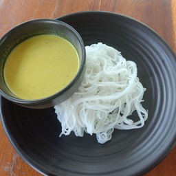 ขนมจีนน้ำยาปลา