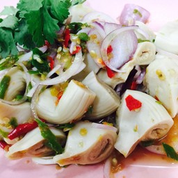 ยำไส้ตัน