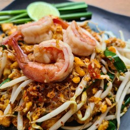 ผัดไทยวุ้นเส้นกุ้งสด