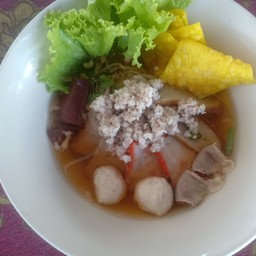 ก๋วยเตี๋ยวหมูน้ำใสธรรมดา