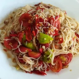 ตำขนมจีน