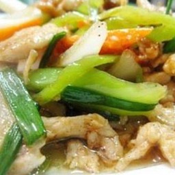 ผัดพริกหยวก ราดข้าว