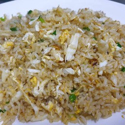 ข้าวผัดเนื้อปู