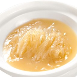 หูฉลามซุปไก่สไตล์เชฟแมน (150 กรัม)